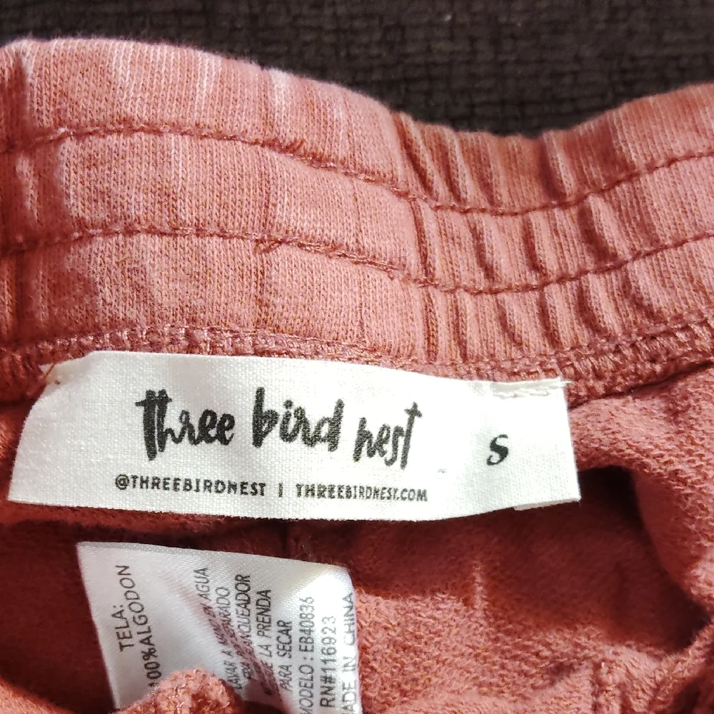 Three Bird Nest Dusty Rose Wide Leg Cropped Pants - Picture 2 of 4